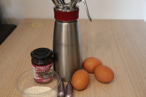 Ingredientes para el bizcocho de tomate